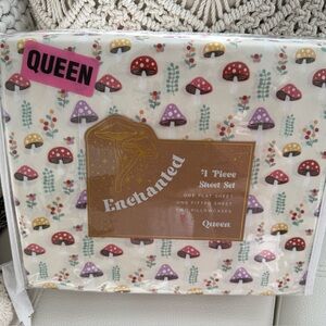 Enchanted Mushroom Queen Sheet Set